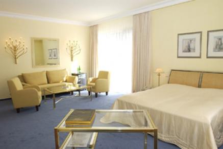 Zimmer & Suiten