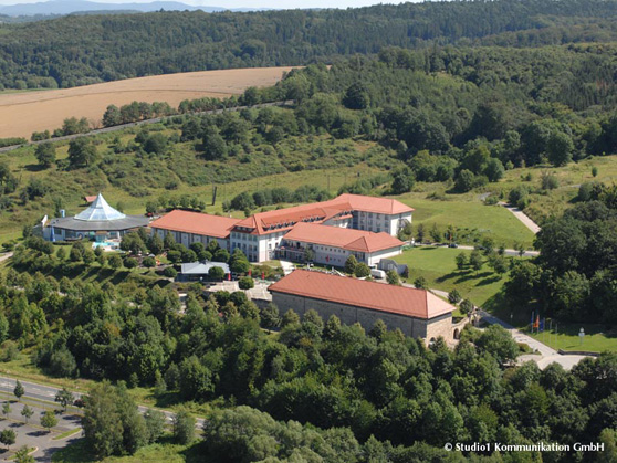 Victor's Residenz Hotel Teistungenburg - wo das Hotel heute liegt, war früher mal die Grenze