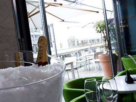 Champagnerlaune und "wellness in the city" im Sofitel Hamburg