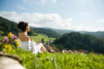 Kurzurlaub zu Ostern oder über Ostern - z.B. in eines der kleinsten Wellnesshotels in Deutschland das Wellnesshotel Talblick inmitten der Thüringer Berge