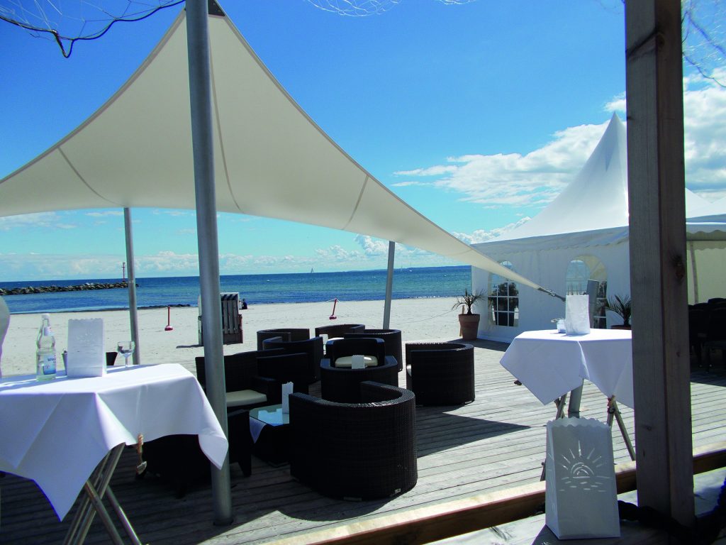 Hochzeit am Strand im Ostsee Resort Damp