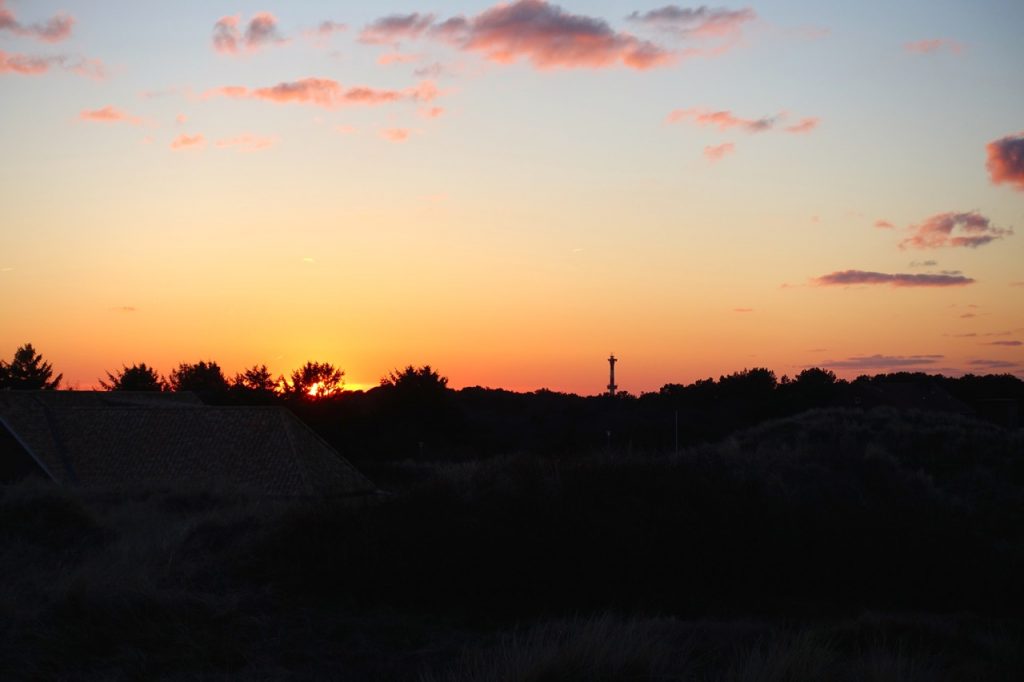 Wangerooge Wellness - Sonnenuntergang in den Duenen