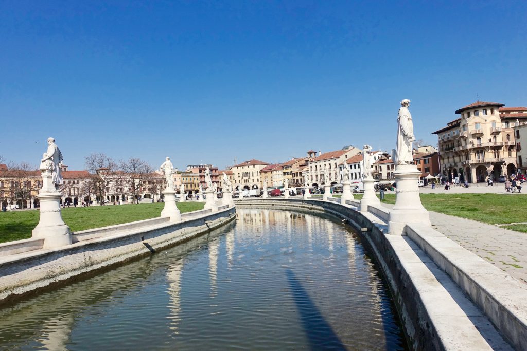 Prato della Valle Wochenmarkt Padua immer samstags