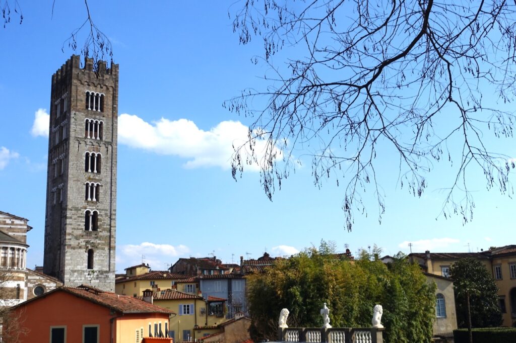 Stadt in der Toskana Turm