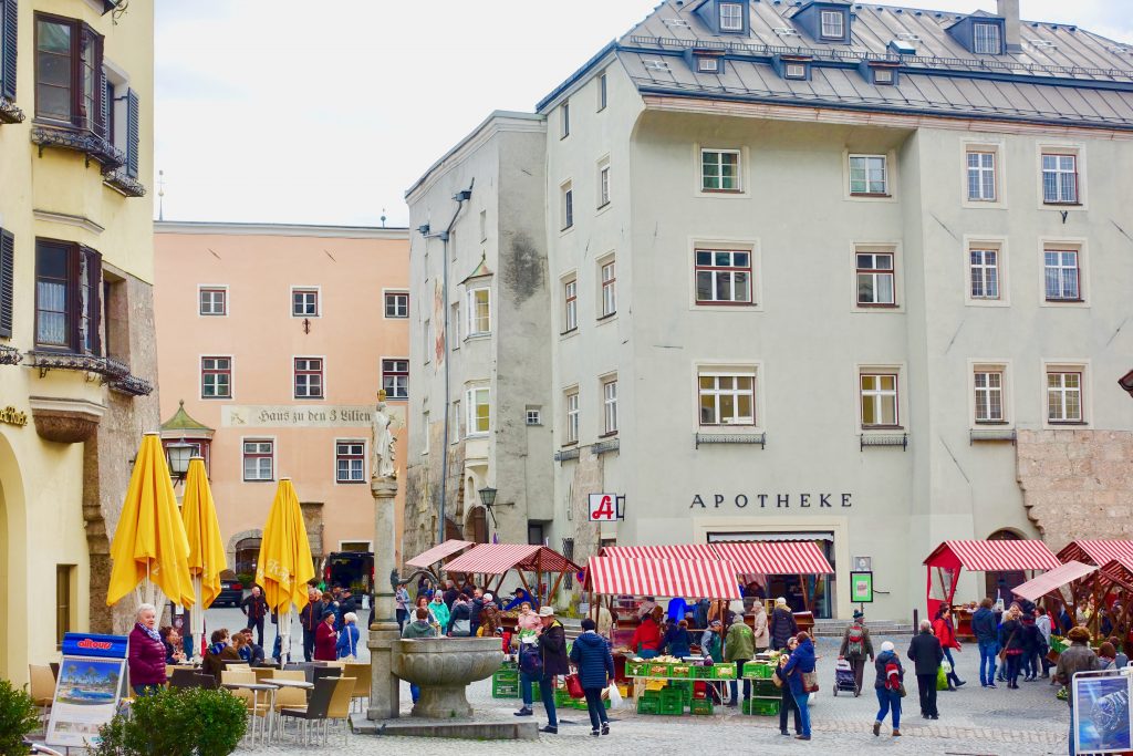 Hall Wattens Reise