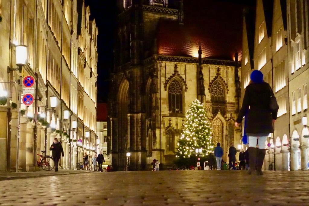 Muenster Weihnachtsmarkt Bilder wunderschöne Kulisse