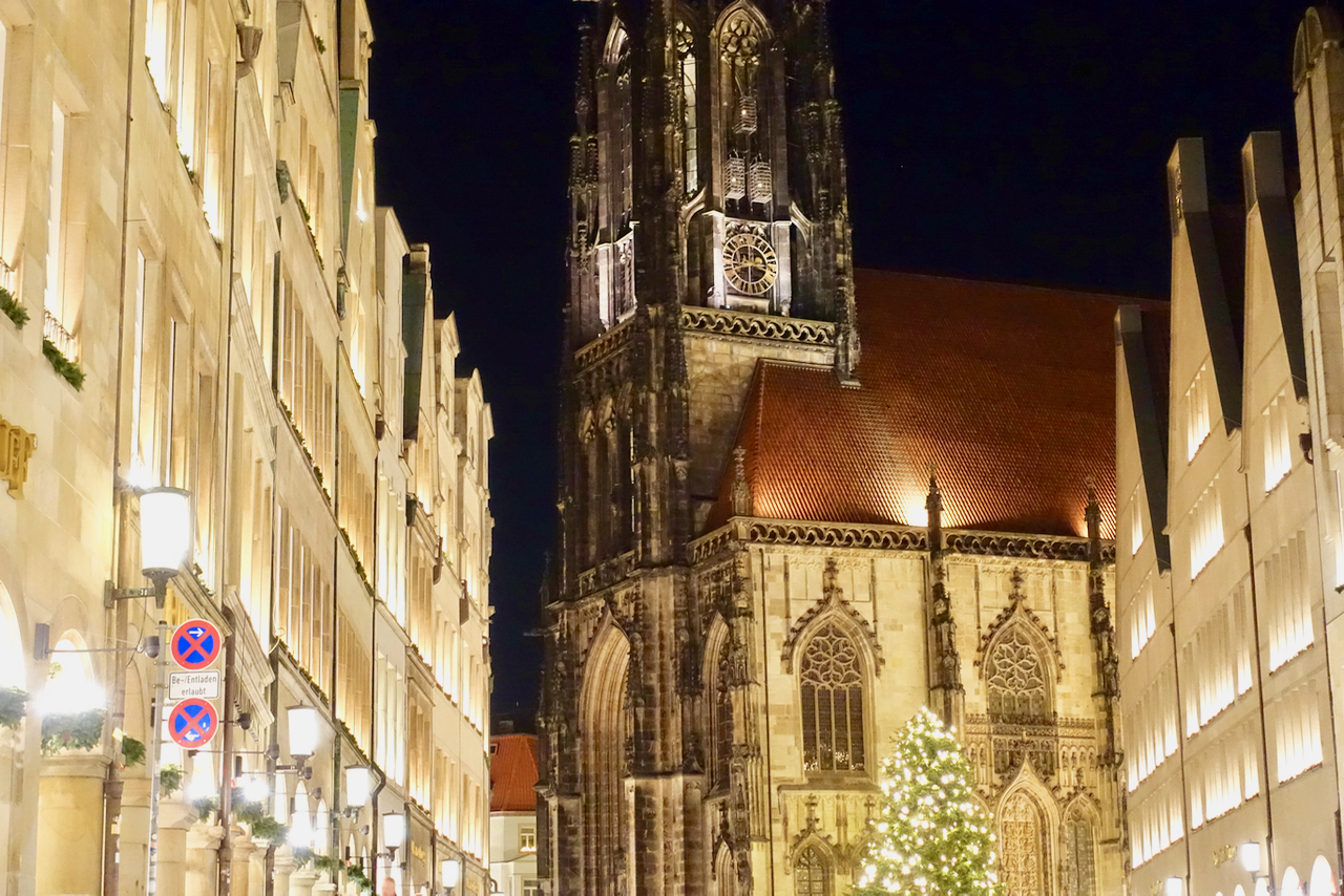 Muenster Weihnachtsmarkt Bilder St. Lamberti Lichtermarkt