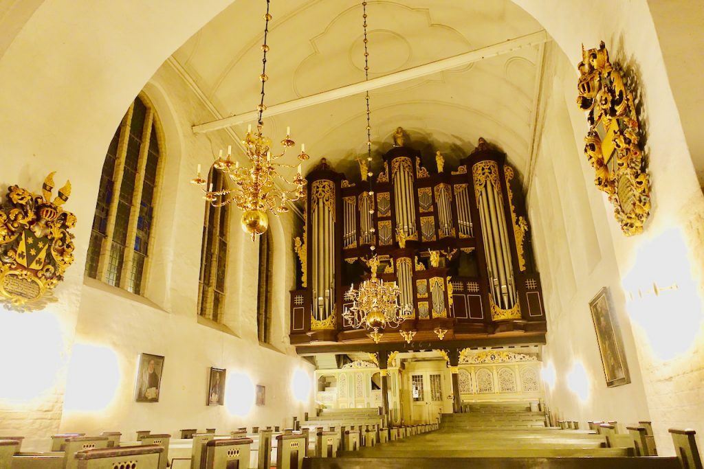 Weihnachtsmarkt Stade in der St. Cosmae Kirche