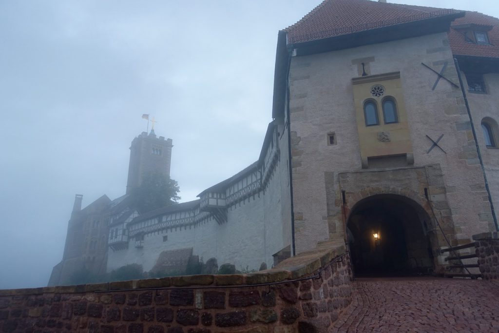 Auf der Wartburg im Nebel