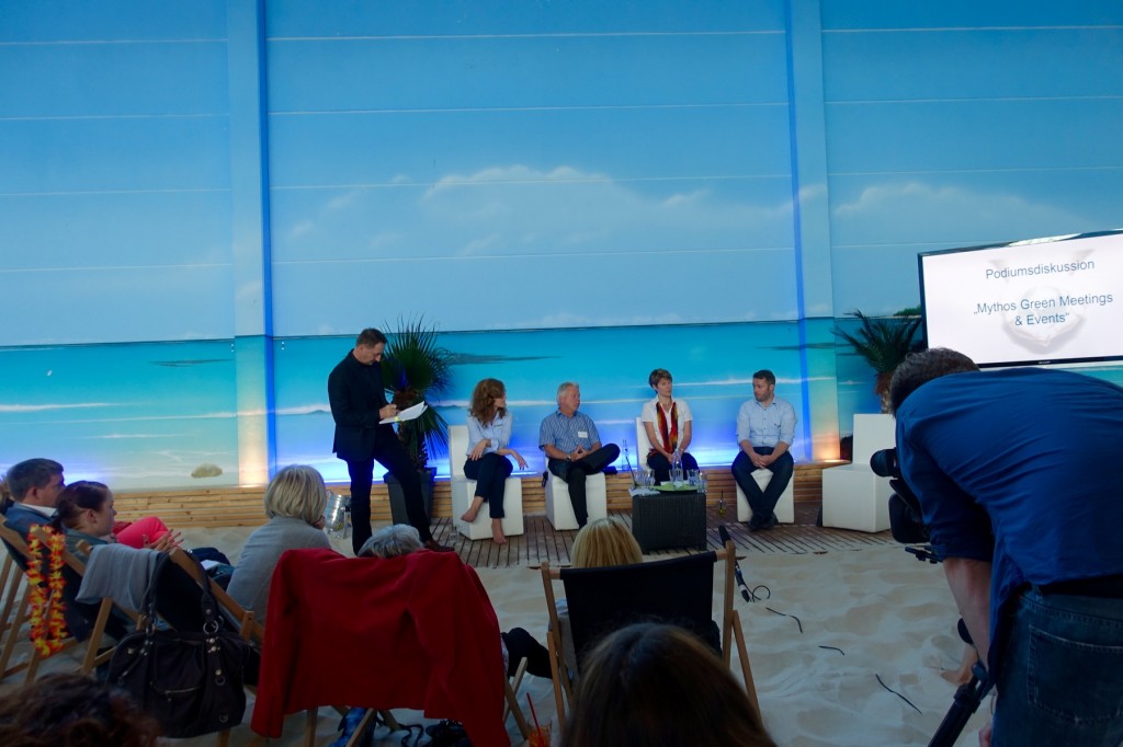 Podiumsdiskussion im Beach Center