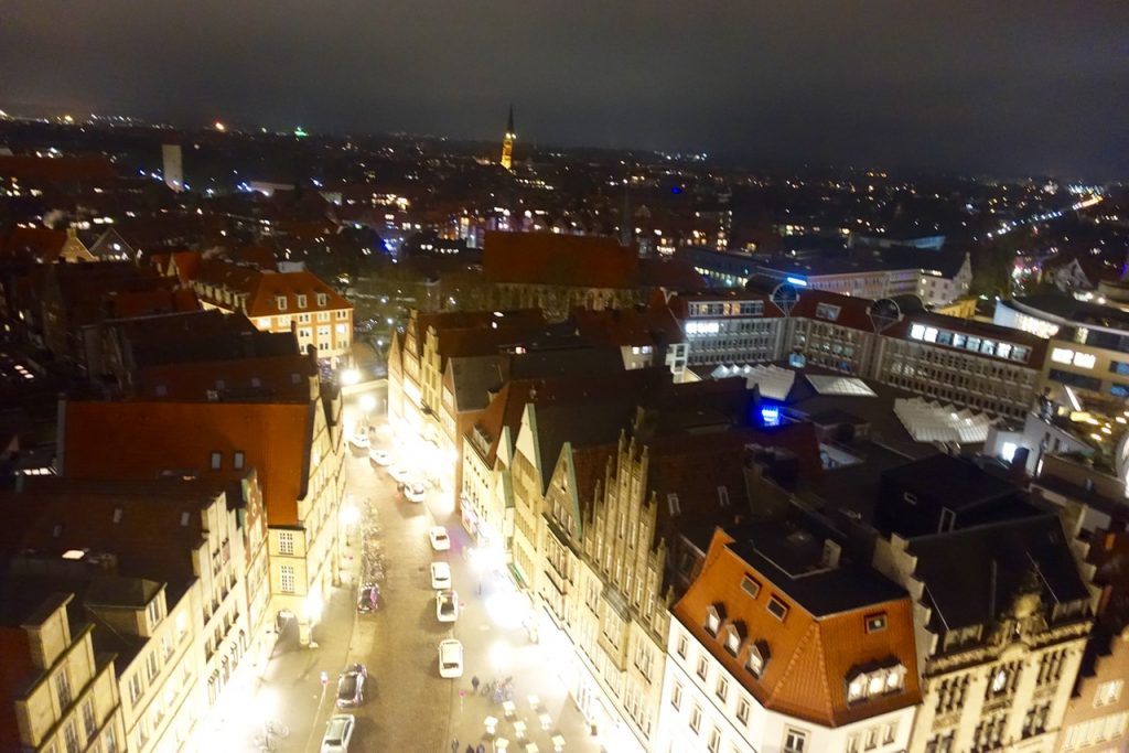 Blick auf das nächtliche Münster