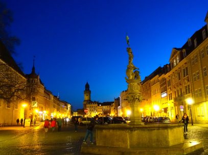 Blaue Stunde im Stadtzentrum von Görlitz