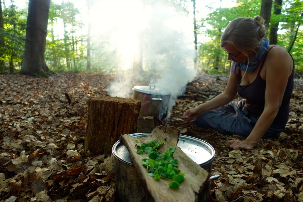 Naturretreat heißt auch - Kochen auf dem Lagerfeuer