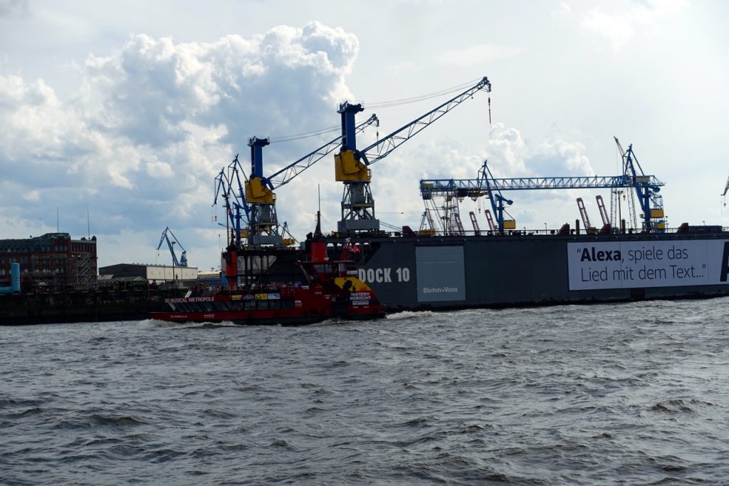 Wandern Hamburg Elbe - Hafenblick