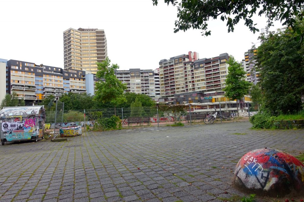 Blick auf das Ihmezentrum