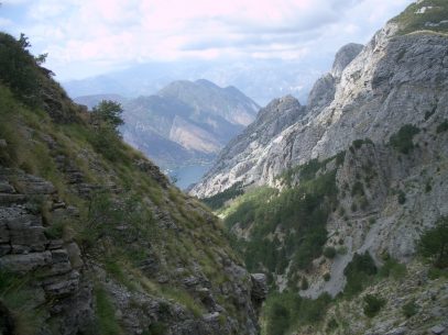 In den Bergen ueber der Bucht von Kotor