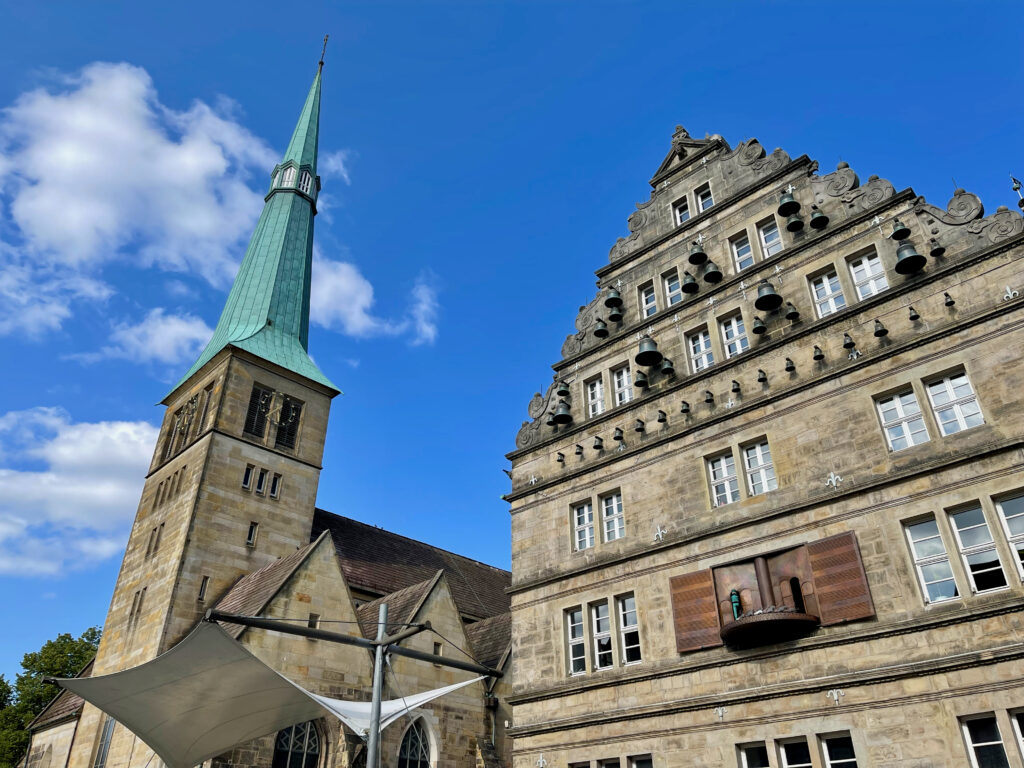 Hameln Deutsche Maerchenstrasse Blick auf das Rathaus