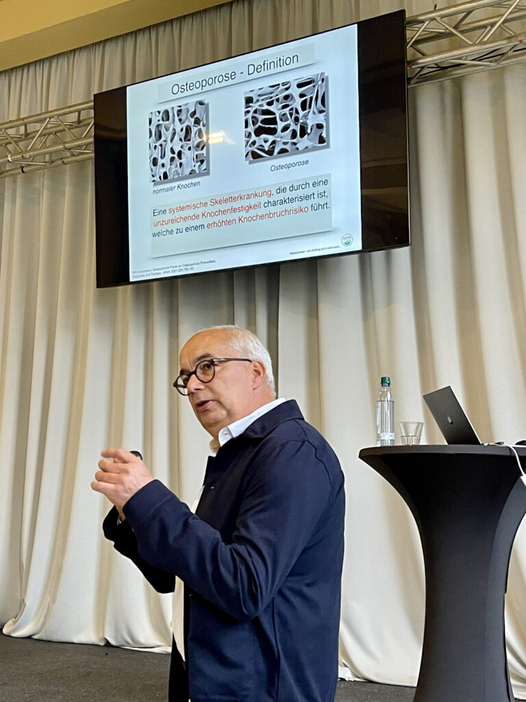 Dr. Andreas Ruch auf der LoSaGa Bad Driburg mit einem Vortrag ueber Osteoporose 