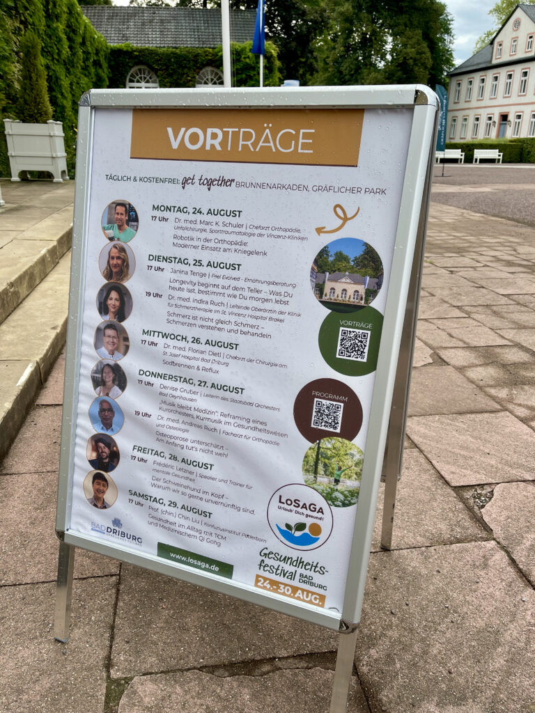 Vortraege zur LoSaGa in Bad Driburg in den Brunnenarkaden im Graeflichen Park