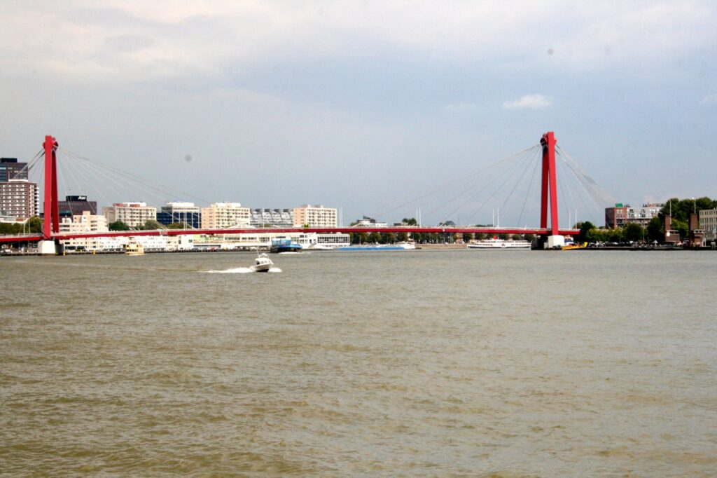 Willemsbruecke Rotterdam