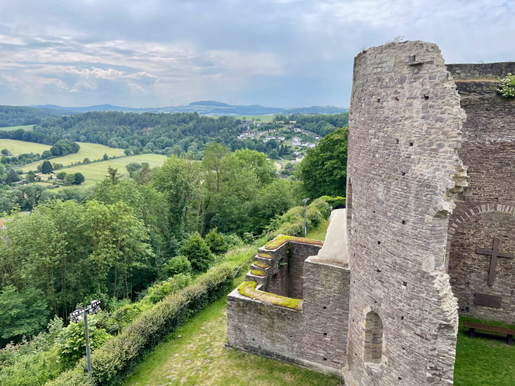 Ruine Krukenburg Helmarshausen