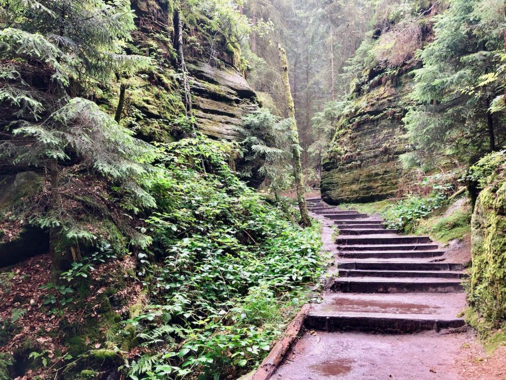 Wandern Elbstandsteingebirge Schwedenloecher