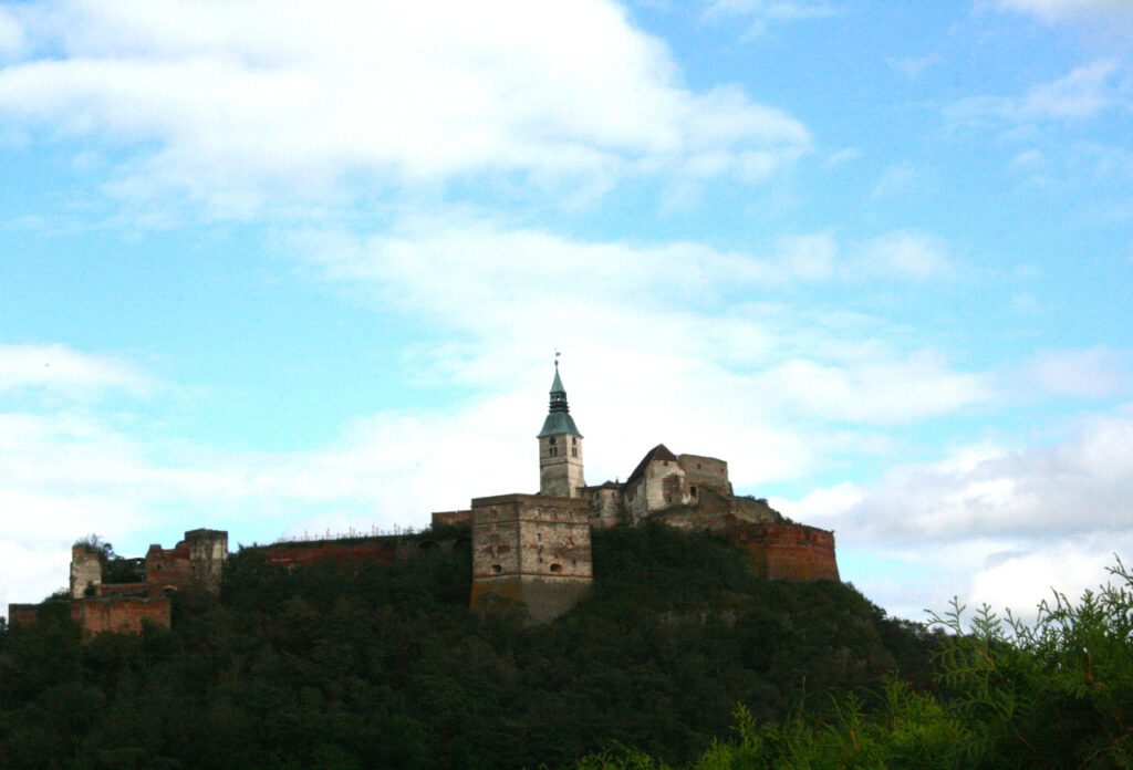 Burg Guessing