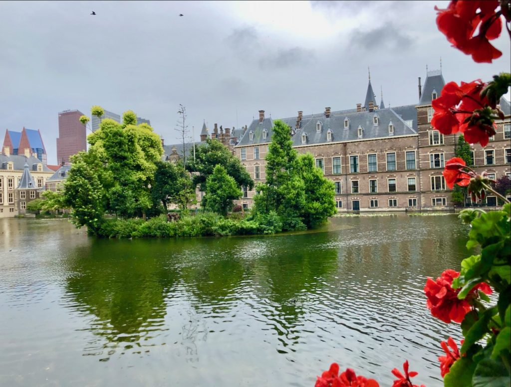 Den Haag Sehenswürdigkeiten Rundgang im Regen