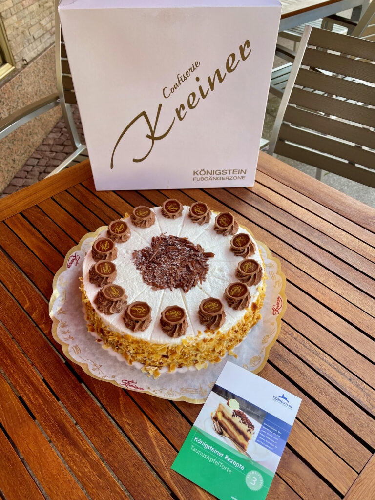 Cafe Kreiner Koenigstein im Taunus Apfeltorte