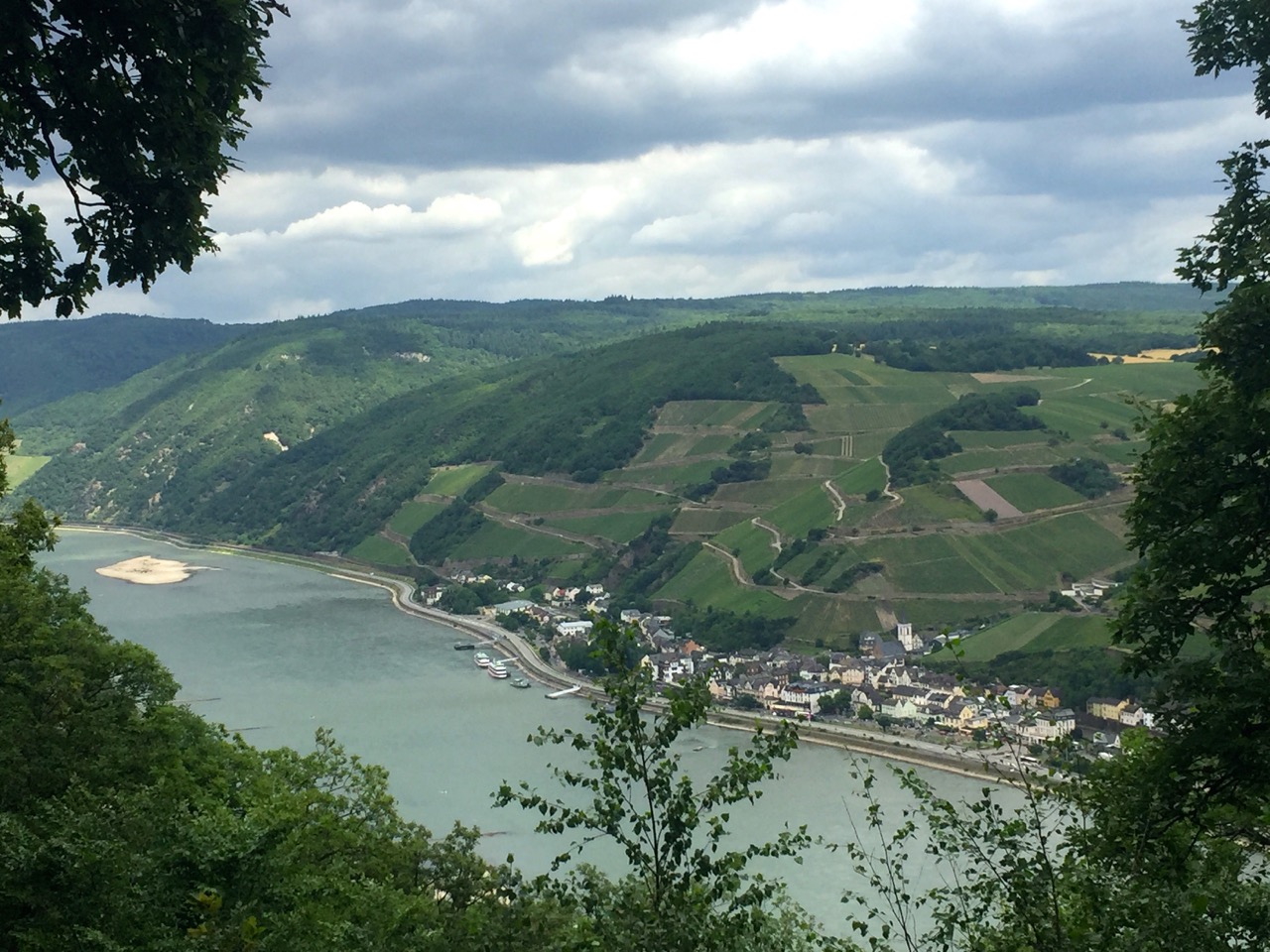 Wandern auf dem Rheinburgenweg