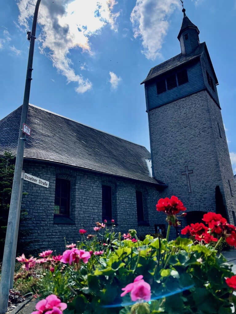 Willingen Sehenswuerdigkeiten Lichtkirche