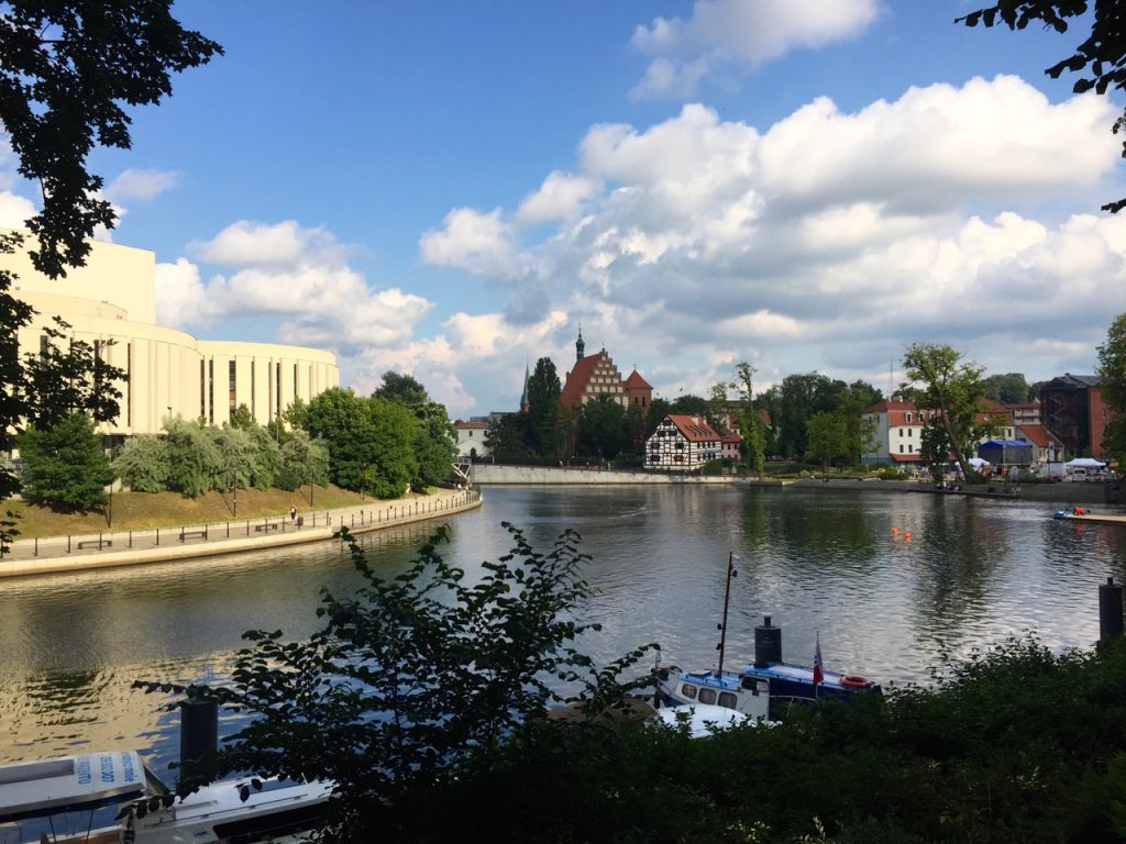 Blick vom anderen Ufer auf Oper und klein Venedig von Bromberg