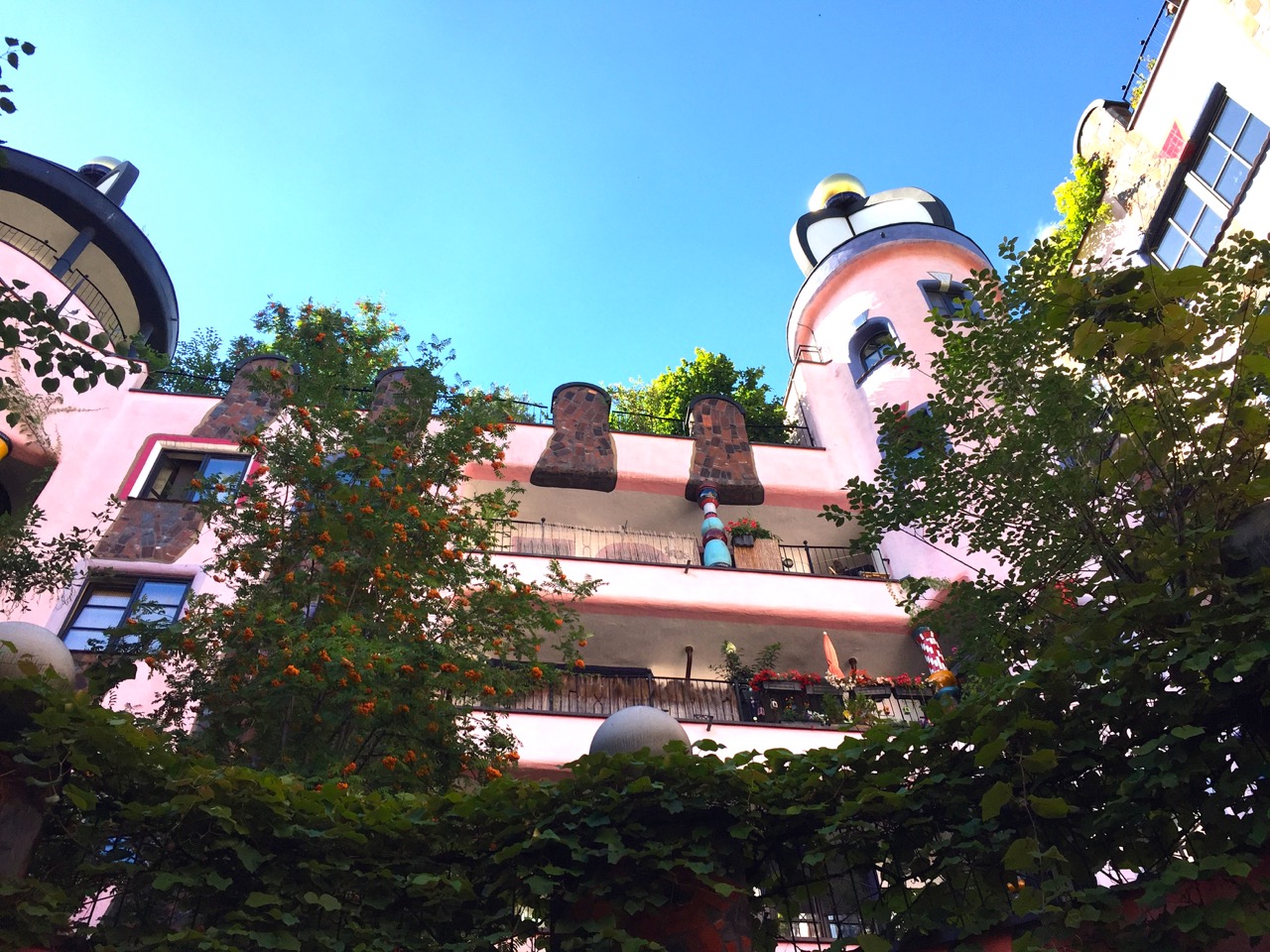 Hundertwasserhaus Magdeburg Perspektive