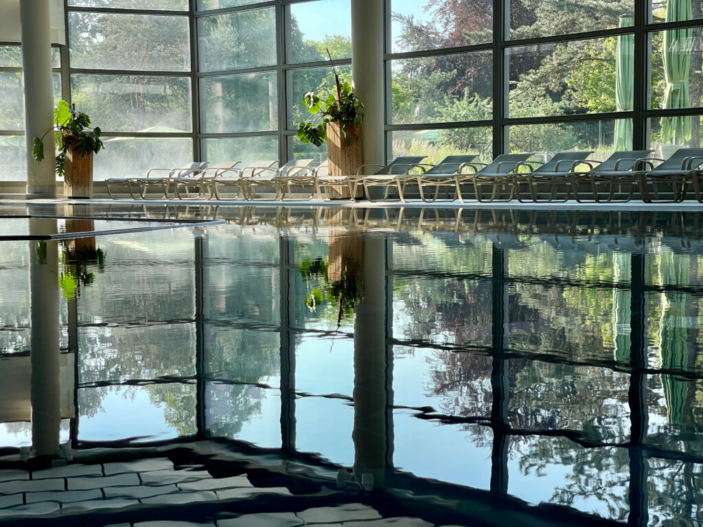 Thermalsolebecken in der Boerde Therme Bad Sassendorf einer der schoensten Thermen in NRW 