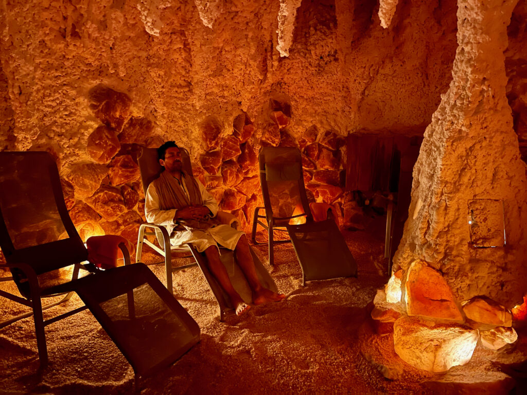 In der Meersalzgrotte in der Boerde Therme Bad Sassendorf