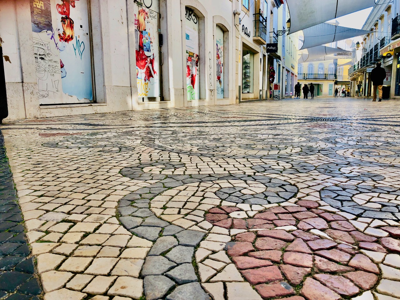 Faro Sehenswuerdigkeiten: Unterwegs in der Einkaufsstrasse