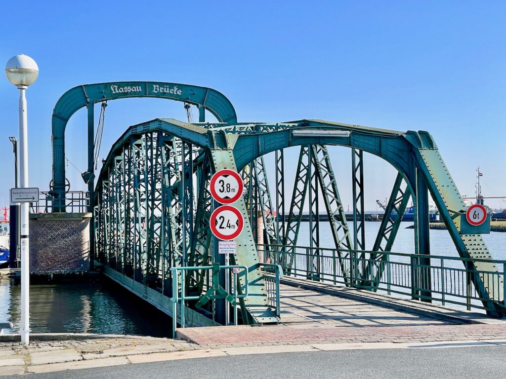 Nassau Bruecke Wilhelmshaven Sehenswuerdigkeiten