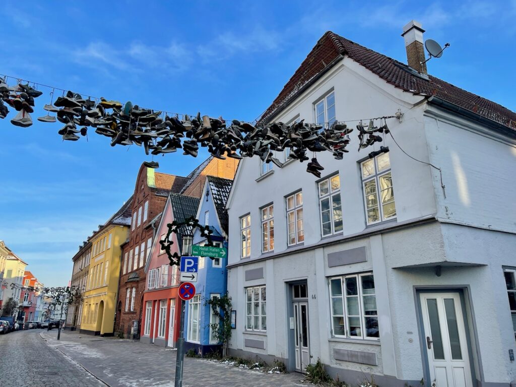 Haengende Schuhe Flensburg