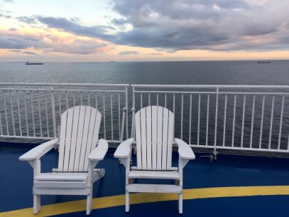 Faehre Deutschland Finnland - Zum Sonnenuntergang auf dem Sonnendeck