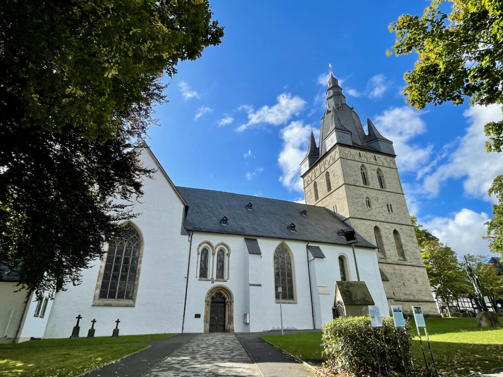 Brilon Sehenswuerdigkeiten, Kirche St. Petrus und Andreas