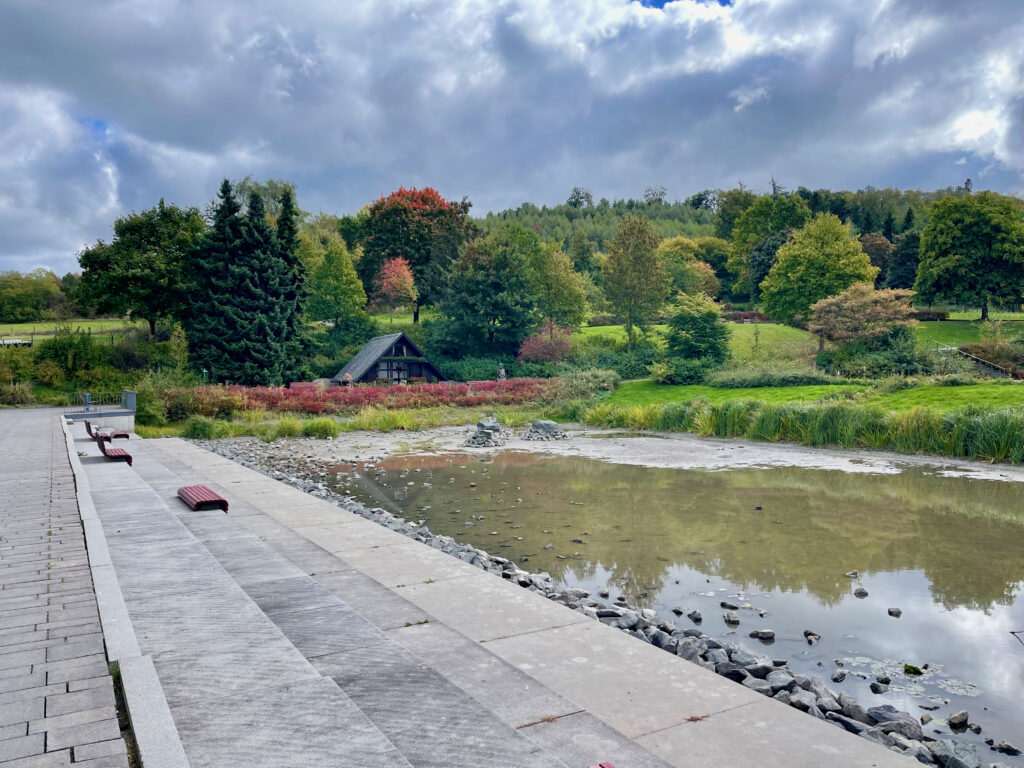 Sehenswuerdigkeiten in Brilon, unterwegs im Kurpark 