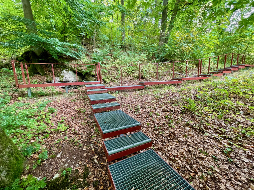 landschaftstherapeutischer Weg Brilon, Station Grottensteg