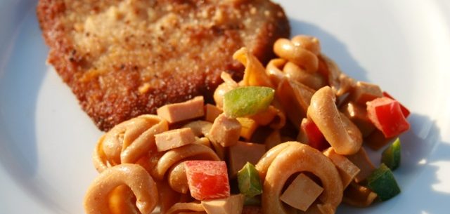 Fritiertes Schnitzel - auch hier ist meistens Transferfett enthalten!