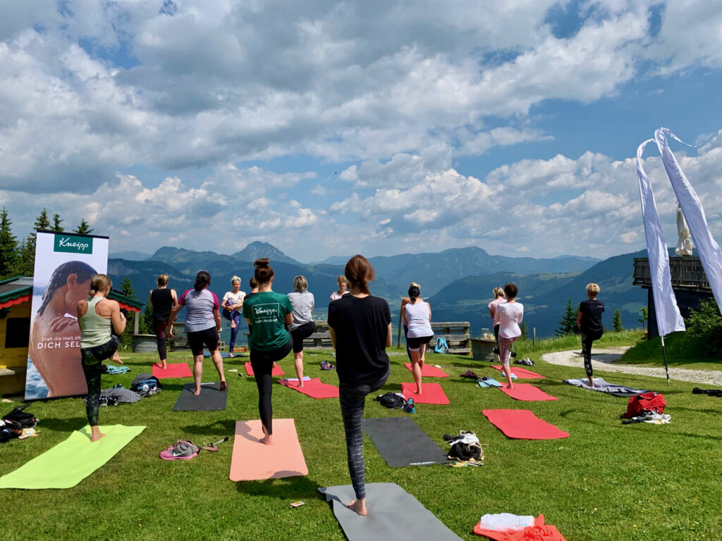 Yoga auf der Alm St. Johann